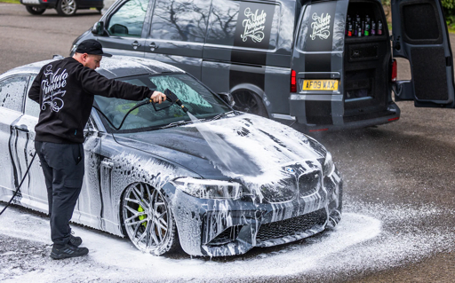 5 Best Car Wash Services in Nottingham - Sparkling results in minutes