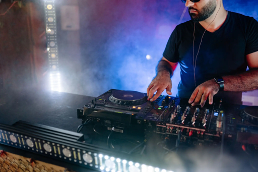 5 Best DJs in Nottingham - Keep the dance floor full