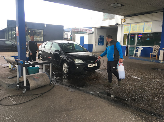 5 Best Car Wash Services in Nottingham - Find cleaning options for busy routines