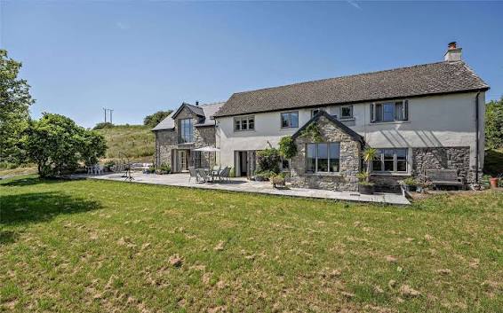 5 Best Property Auction Houses in Cardiff - Explore listings available through property auctions